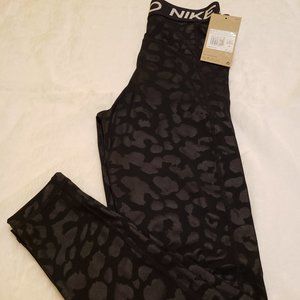 Nike Pro 7/8 leggings